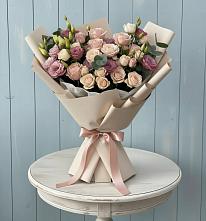 Букет цветов из:  Розы и Лизиантусы #REPLACE_PRED# Нижнегорском