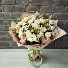 Букет цветов из:  Альстромерии, Розы и Хризантемы в Нижнегорском