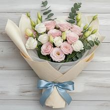 Букет цветов из:  Лизиантусы #REPLACE_PRED# Нижнегорском