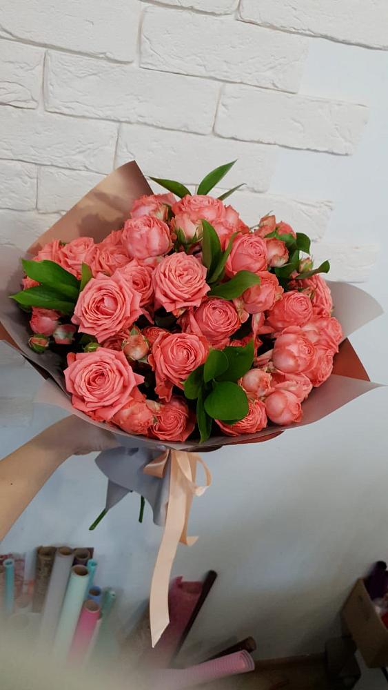 Букет цветов из: Розы в Нижнегорском