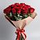 Букет 15 Красных роз Эдлесс Лав в Нижнегорском