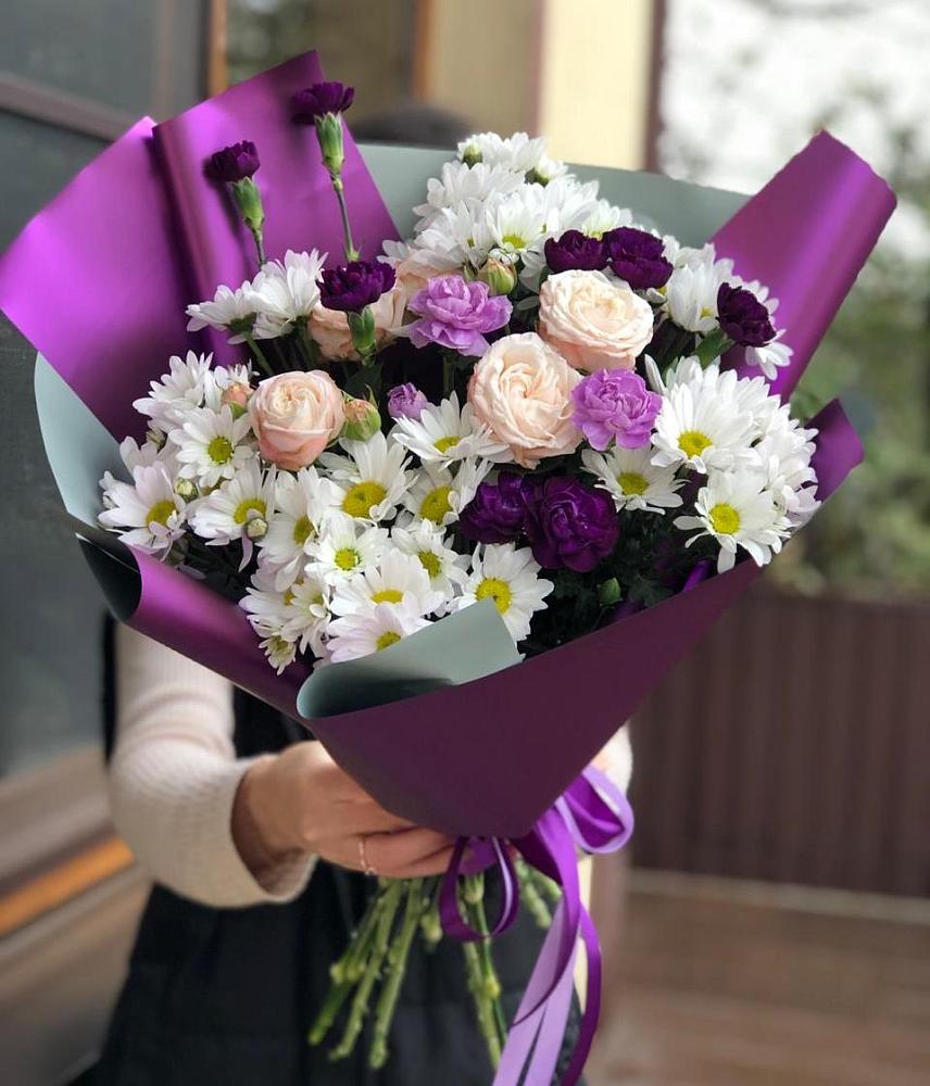 Букет цветов из: Хризантемы, Гвоздики и Розы в Нижнегорском