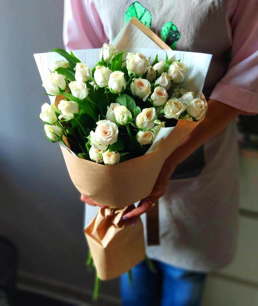 Букет цветов из: Розы в Нижнегорском