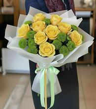 Букет цветов из:  Хризантемы и Розы в Нижнегорском