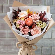 Букет цветов из:  Гвоздики, Хризантемы и Розы в Нижнегорском