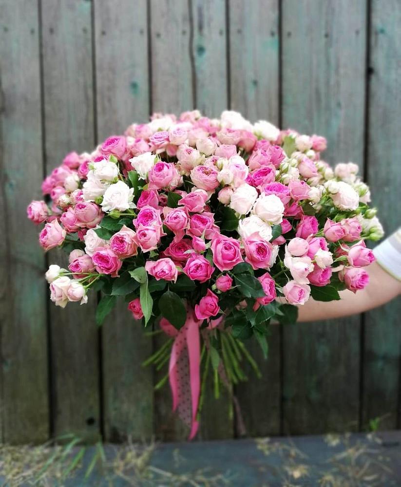 Букет Розовые кустовые розы Натали и Лав Лидия в Нижнегорском