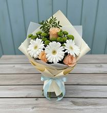 Букет цветов из:  Герберы, Розы и Хризантемы в Нижнегорском