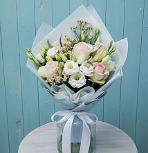 Букет цветов из:  Розы и Лизиантусы в Нижнегорском