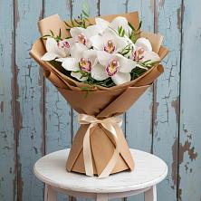 Букет цветов из:  Орхидеи и Розы в Нижнегорском