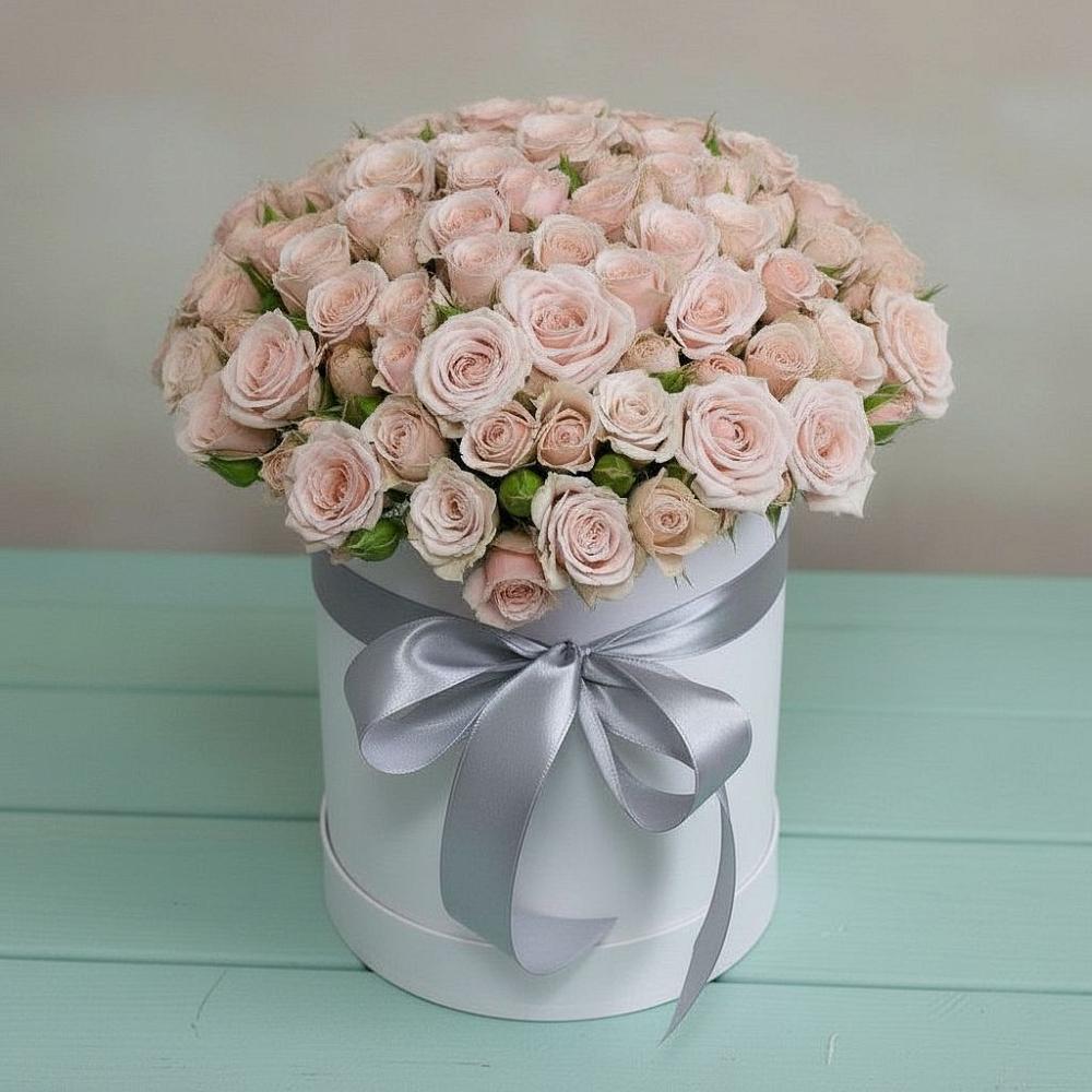 Цветочная композиция из Розы в шляпной коробке в Нижнегорском